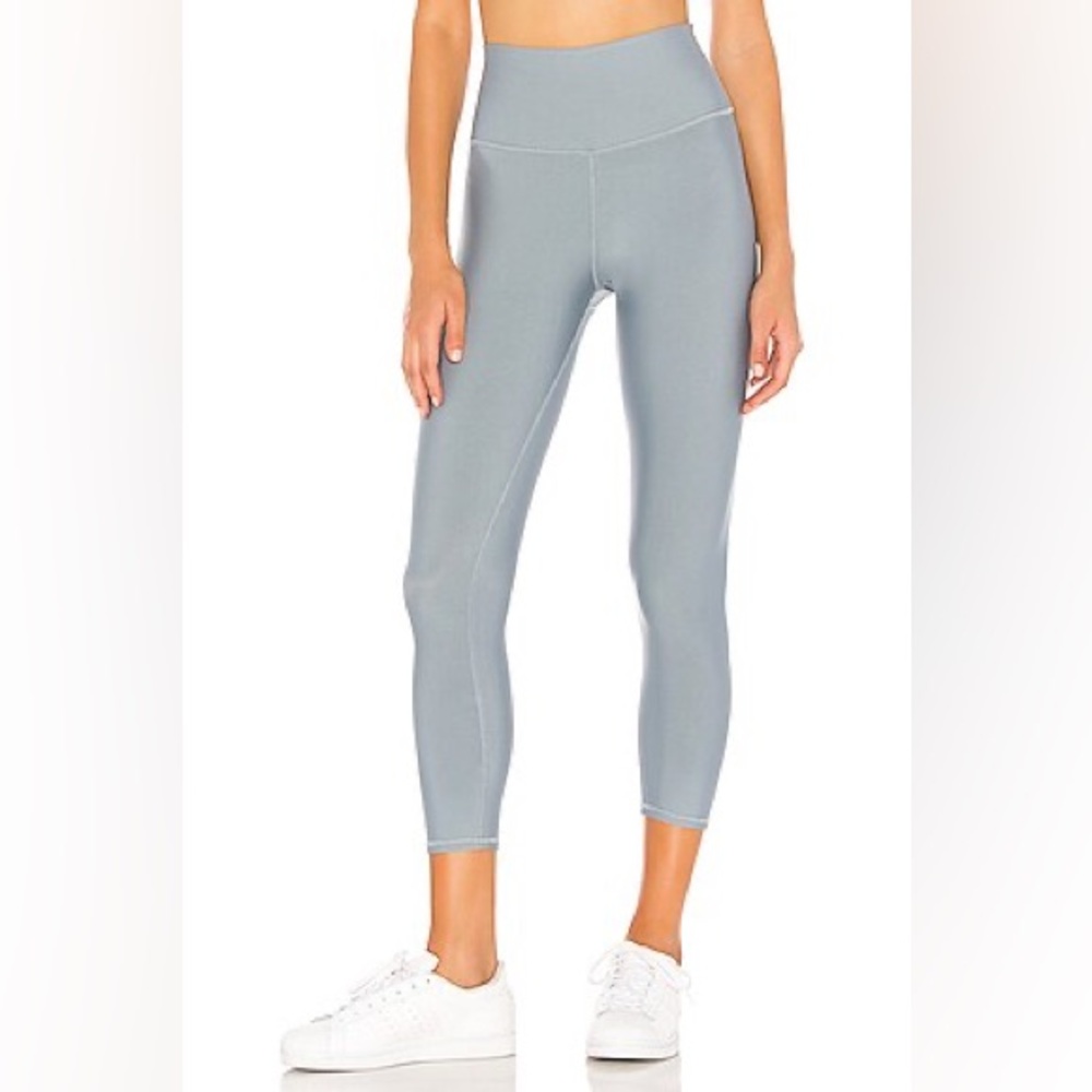 ALO YOGA High-Waisted Blue HAZE 7/8 Airlift Leggings. Excellent condition.Sz XS